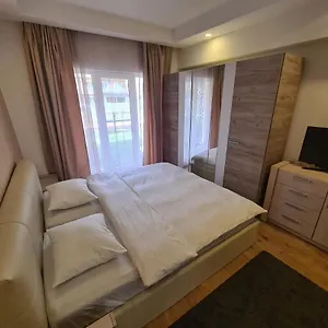 Apartament Cosmopolis, Stefanestii de Jos